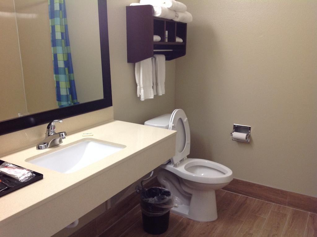 Executive Inn And Suites Jefferson Quarto foto